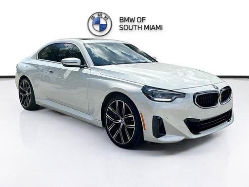 2023 BMW 230 i