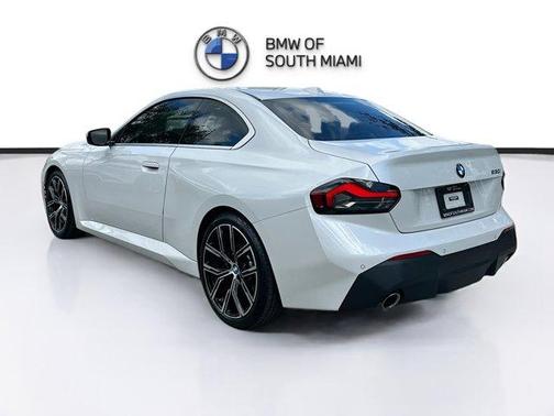 2023 BMW 230 i