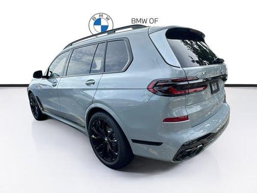 Gray Metallic 2027 BMW X7 M60i
