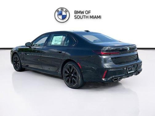 2025 BMW 760 760i xDrive