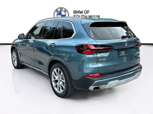 Blue Ridge Mountain Metallic 2024 BMW X5 sDrive40i