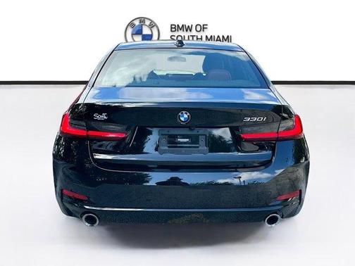 2023 BMW 330 i