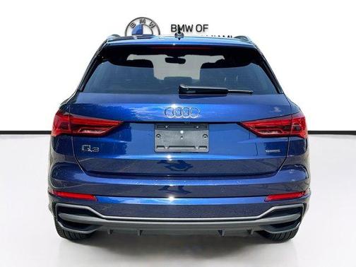 2024 Audi Q3 45 S line Premium