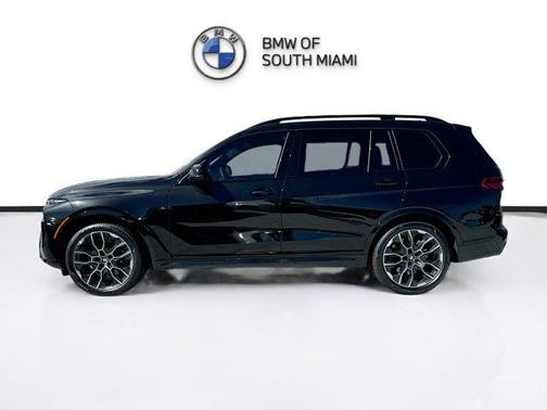2025 BMW X7 M60i