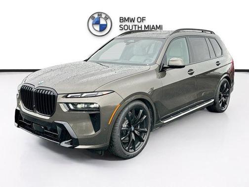 Manhattan Green Metallic 2026 BMW X7 xDrive40i