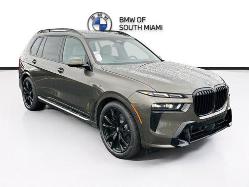Manhattan Green Metallic 2026 BMW X7 xDrive40i
