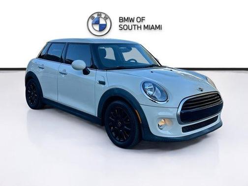 2016 MINI Hardtop Cooper