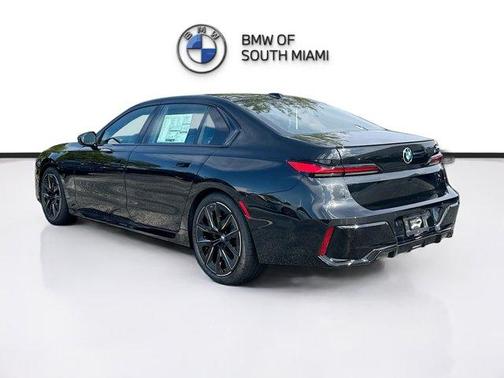 2026 BMW 740 i