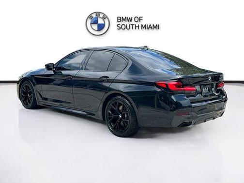 2021 BMW 530 i