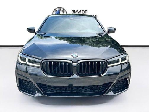 2021 BMW 530 i