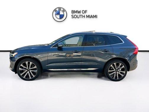 2023 Volvo XC60 B5 Ultimate Bright Theme