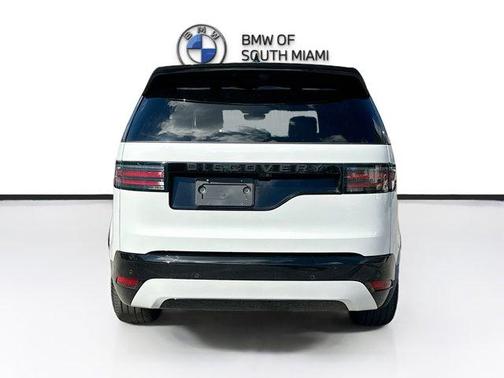 2024 Land Rover Discovery P300 Dynamic SE
