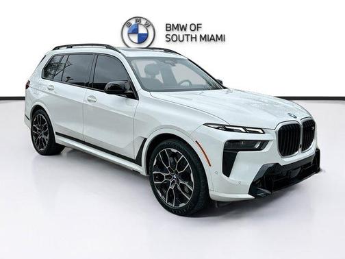 2023 BMW X7 M60i