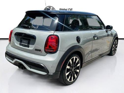 2023 MINI Hardtop Cooper S Classic