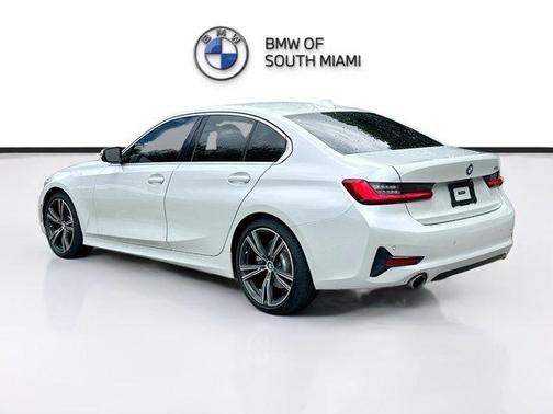 2020 BMW 330 i