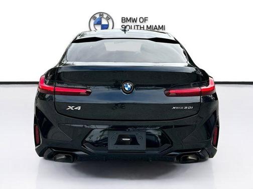 2023 BMW X4 xDrive30i