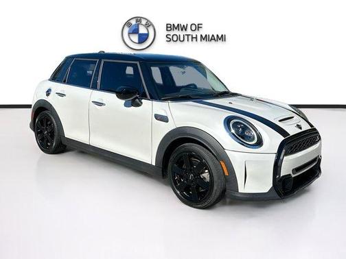 2023 MINI Hardtop Cooper S Classic