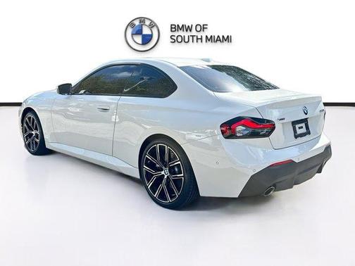 2024 BMW 230 i xDrive