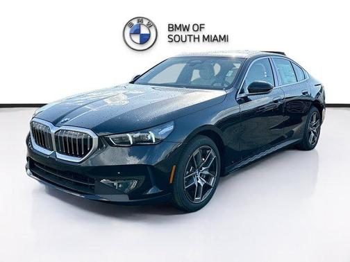 Black Sapphire Metallic 2026 BMW 530 i