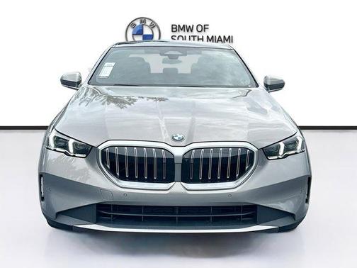 2026 BMW 530 i