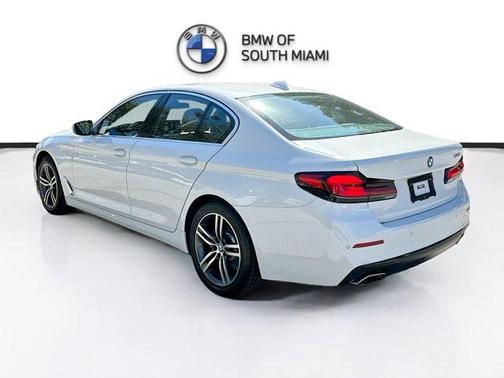 2023 BMW 530 i