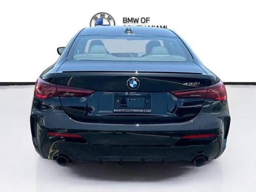Black Sapphire Metallic 2027 BMW 430 i