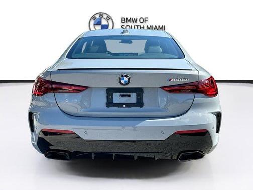 2025 BMW M440 i