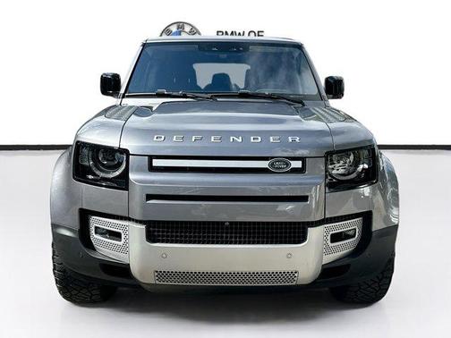 2021 Land Rover Defender 110 SE