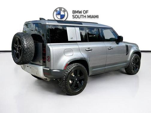 2021 Land Rover Defender 110 SE