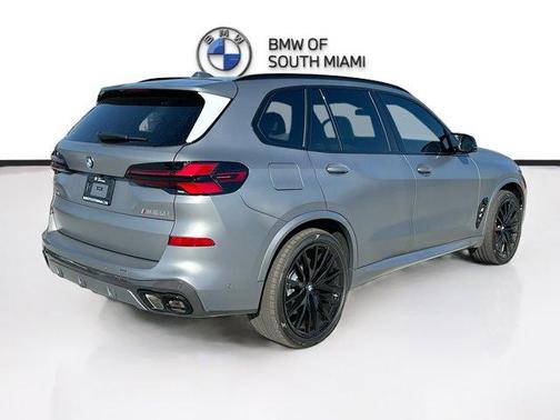 2026 BMW X5 M60i