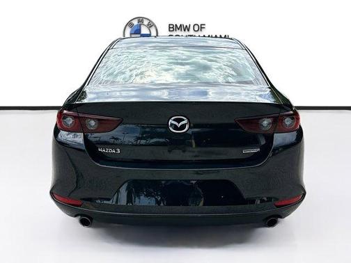 Jet Black Mica 2022 Mazda Mazda3 FWD w/Preferred Package