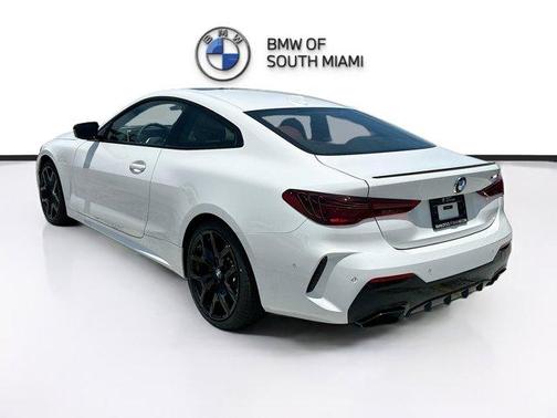 Alpine White 2027 BMW M440 i