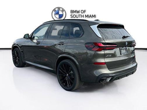 Manhattan Green Metallic 2026 BMW X5 sDrive40i