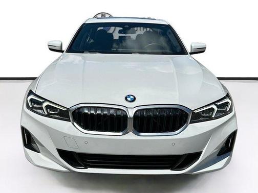 2023 BMW 330 i