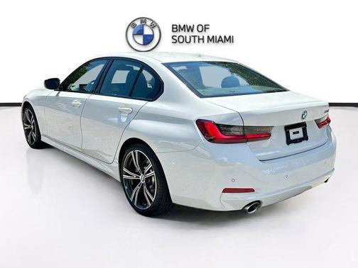2023 BMW 330 i