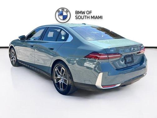 2024 BMW i5 eDrive40