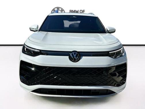 2026 Volkswagen Tiguan 2.0T SEL