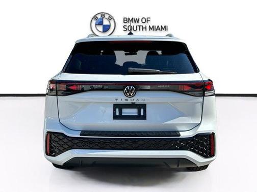 2026 Volkswagen Tiguan 2.0T SEL