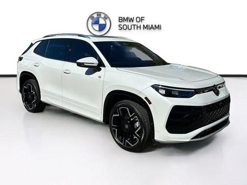 2026 Volkswagen Tiguan 2.0T SEL