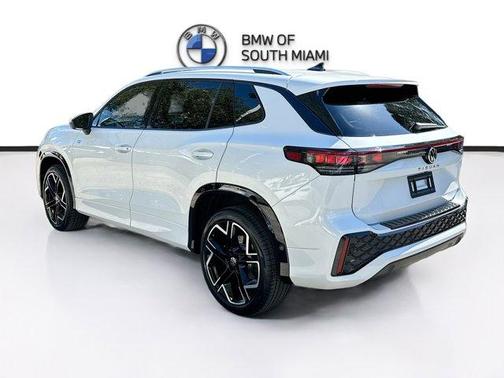 2026 Volkswagen Tiguan 2.0T SEL