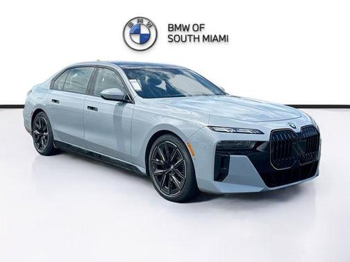 2026 BMW 750e xDrive