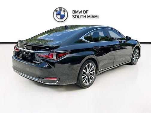 Obsidian Black 2020 Lexus ES 300h Base
