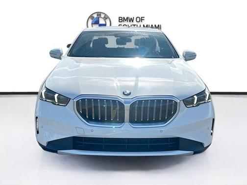 2026 BMW 530 i