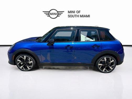 2025 MINI Hardtop C Signature Trim