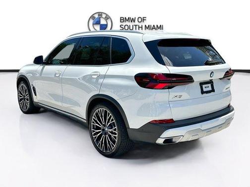 Alpine White 2024 BMW X5 sDrive40i