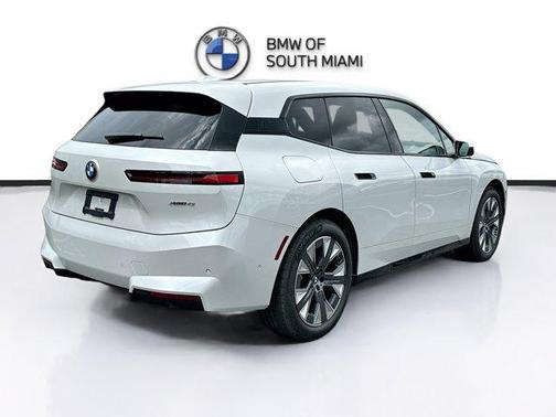 2026 BMW iX xDrive45