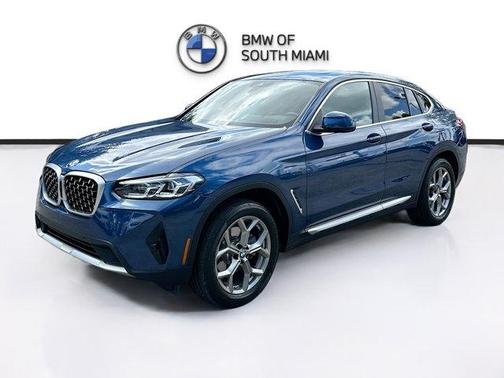 2025 BMW X4 xDrive30i