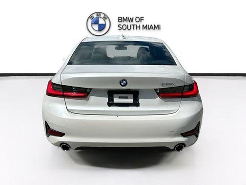 2021 BMW 330 i