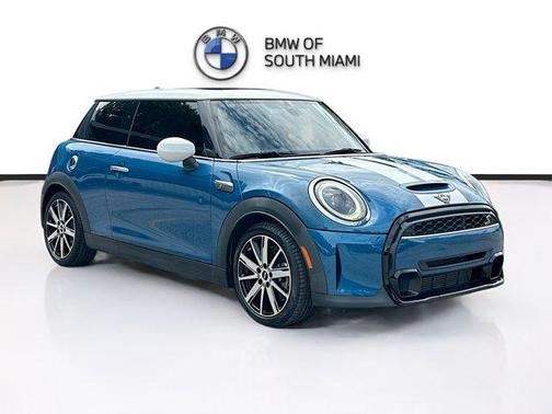 2023 MINI Hardtop Cooper S Classic