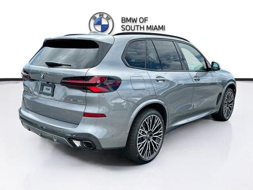 Gray Metallic 2026 BMW X5 sDrive40i